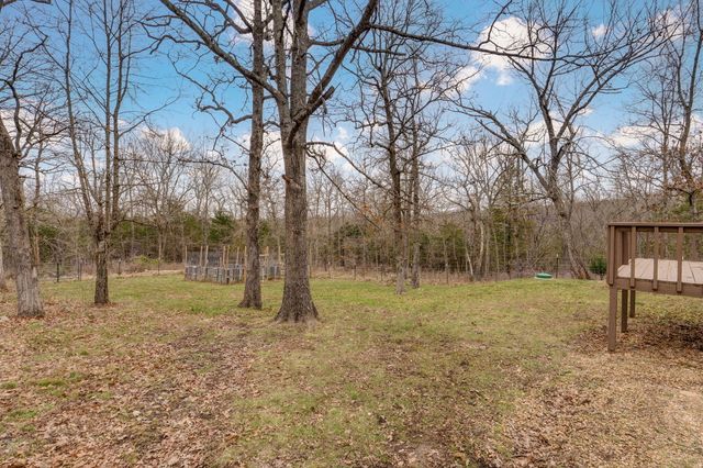 157 Oak Crest Drive, Marshfield, MO 65706