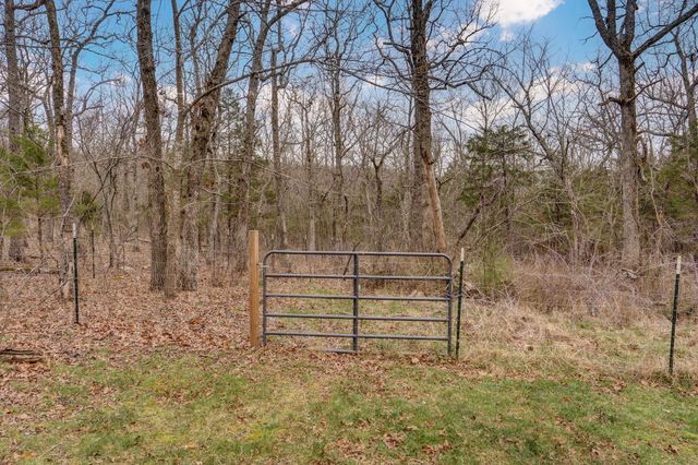 157 Oak Crest Drive, Marshfield, MO 65706