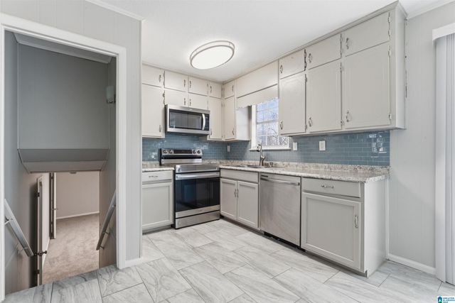 3304 HOGAN STREET, Fultondale, AL 35068