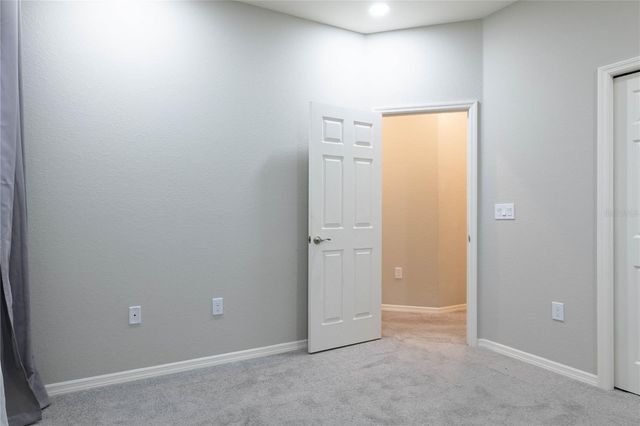 1069 MONTGOMERY LANE, Polk City, FL 33868