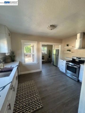 408 W 10th Street, Antioch, CA 94509