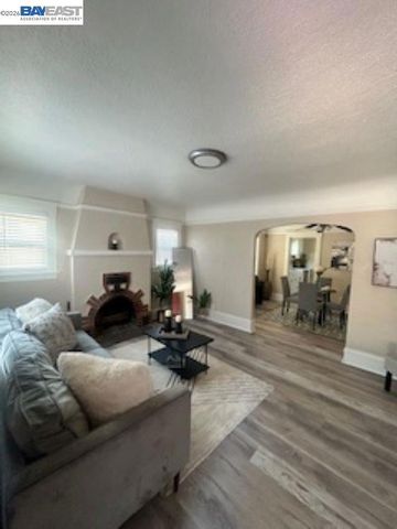 408 W 10th Street, Antioch, CA 94509