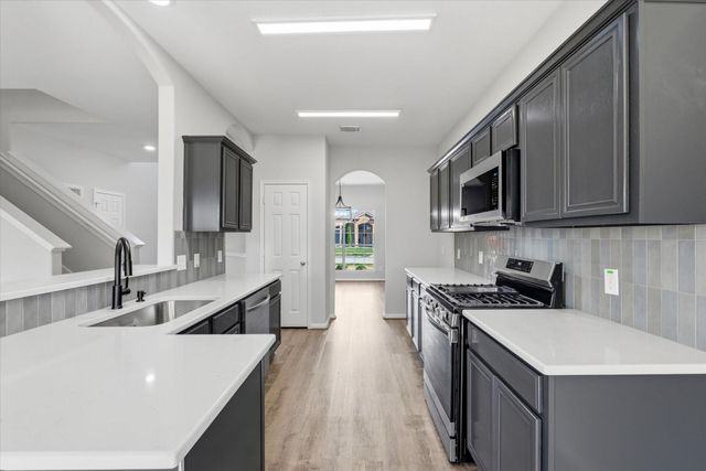 8311 Rusty Blackhaw Lane, Baytown, TX 77523