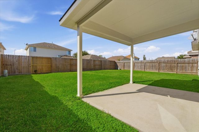 8311 Rusty Blackhaw Lane, Baytown, TX 77523