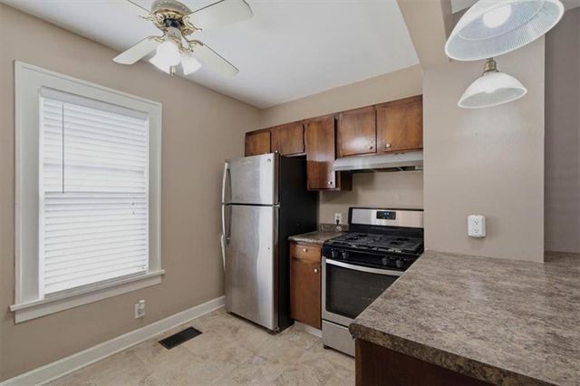 11920 W 51st Street, Shawnee, KS 66216