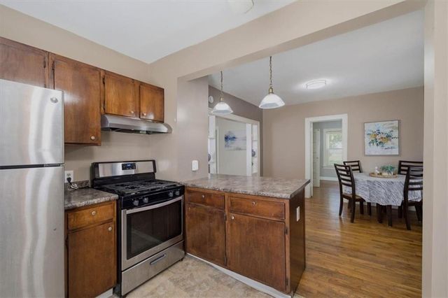 11920 W 51st Street, Shawnee, KS 66216