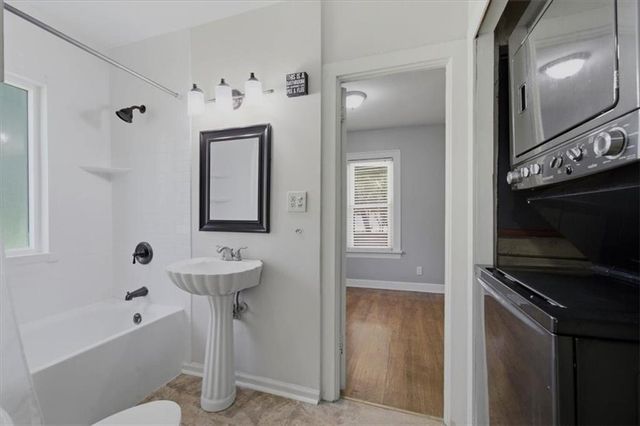 11920 W 51st Street, Shawnee, KS 66216