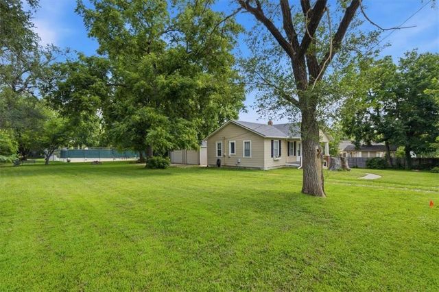 11920 W 51st Street, Shawnee, KS 66216