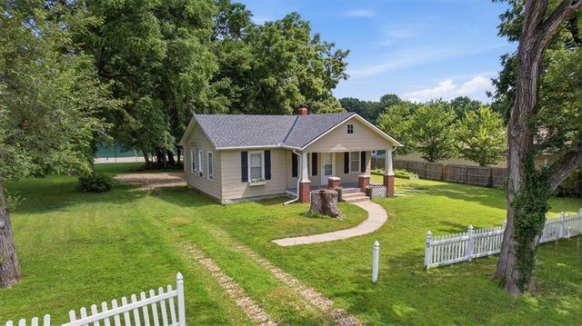 11920 W 51st Street, Shawnee, KS 66216