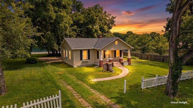 11920 W 51st Street, Shawnee, KS 66216