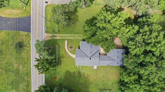 11920 W 51st Street, Shawnee, KS 66216