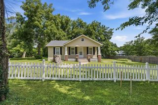 11920 W 51st Street, Shawnee, KS 66216