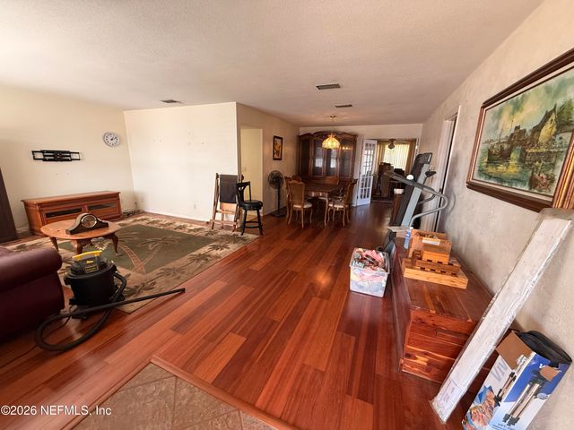 27 VALHALLA Avenue, Ormond Beach, FL 32176