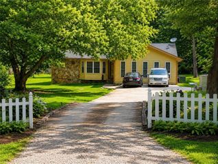 30 Price Drive, Locust Grove, GA 30248