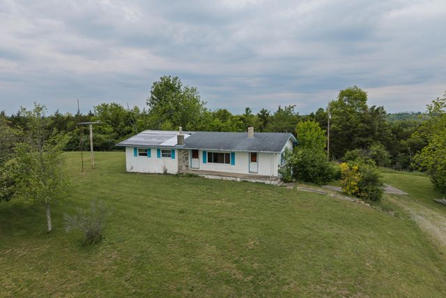 609 Concord Caddo Road, Falmouth, KY 41040