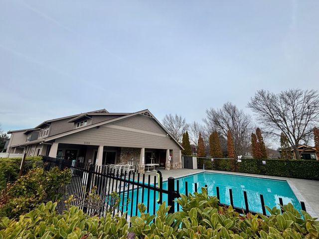 3126 Alameda Street 202, Medford, OR 97504