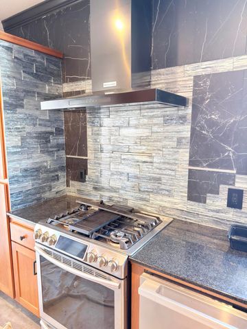 3126 Alameda Street 202, Medford, OR 97504