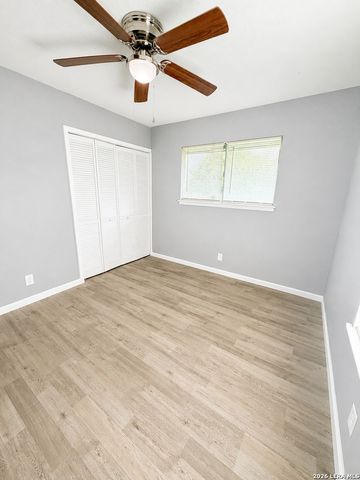 6103 VISTA VALLEY DR, San Antonio, TX 78242