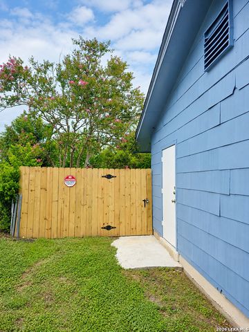 6103 VISTA VALLEY DR, San Antonio, TX 78242