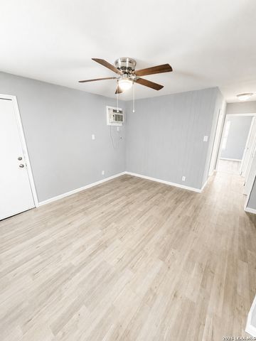 6103 VISTA VALLEY DR, San Antonio, TX 78242