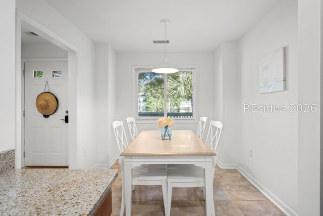 50 Yacht Cove Dr Apt 324, Hilton Head Island, SC 29928