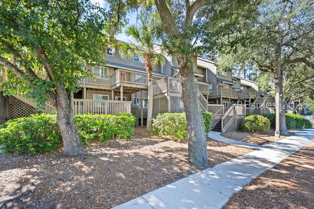50 Yacht Cove Dr Apt 324, Hilton Head Island, SC 29928