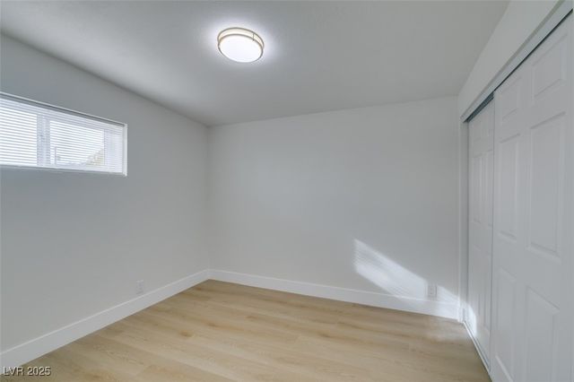 5052 Newton Drive, Las Vegas, NV 89122