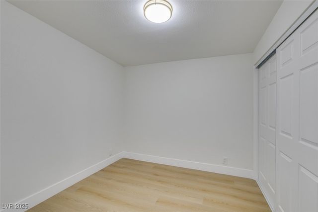 5052 Newton Drive, Las Vegas, NV 89122