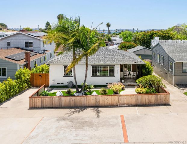 2011 Beryl, San Diego, CA 92109