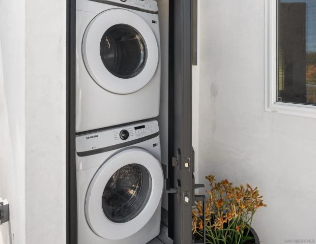 2011 Beryl, San Diego, CA 92109