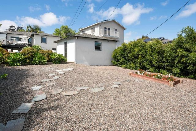 2011 Beryl, San Diego, CA 92109