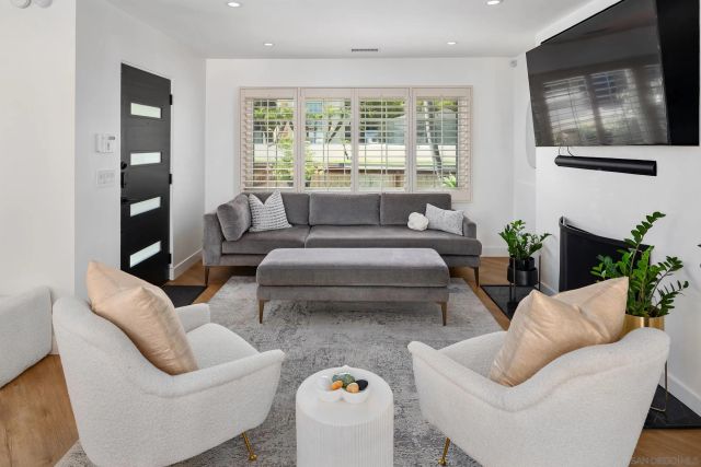 2011 Beryl, San Diego, CA 92109