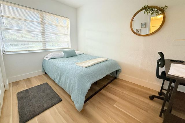 4316 BERKLEY DRIVE, Tampa, FL 33610