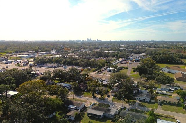 4316 BERKLEY DRIVE, Tampa, FL 33610