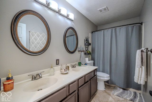 6416 Manchester Drive, Fishers, IN 46038