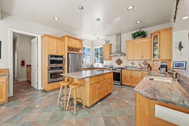 2233 Toscana Place, Auburn, CA 95603