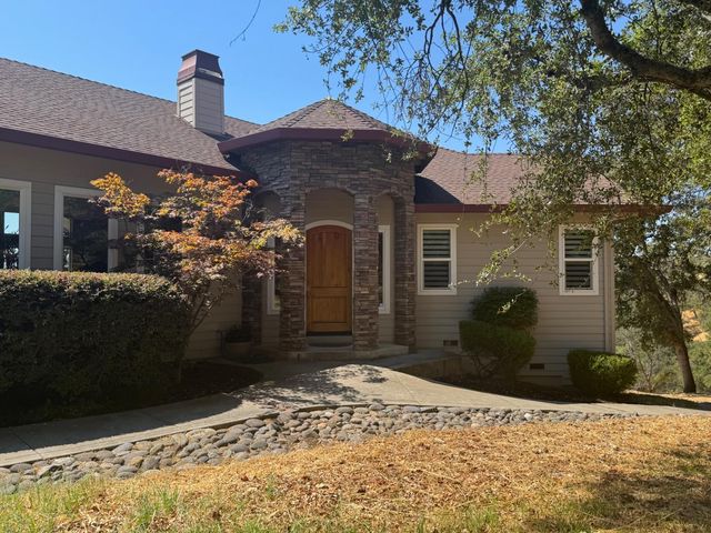 2233 Toscana Place, Auburn, CA 95603