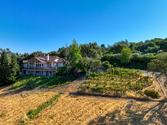 2233 Toscana Place, Auburn, CA 95603