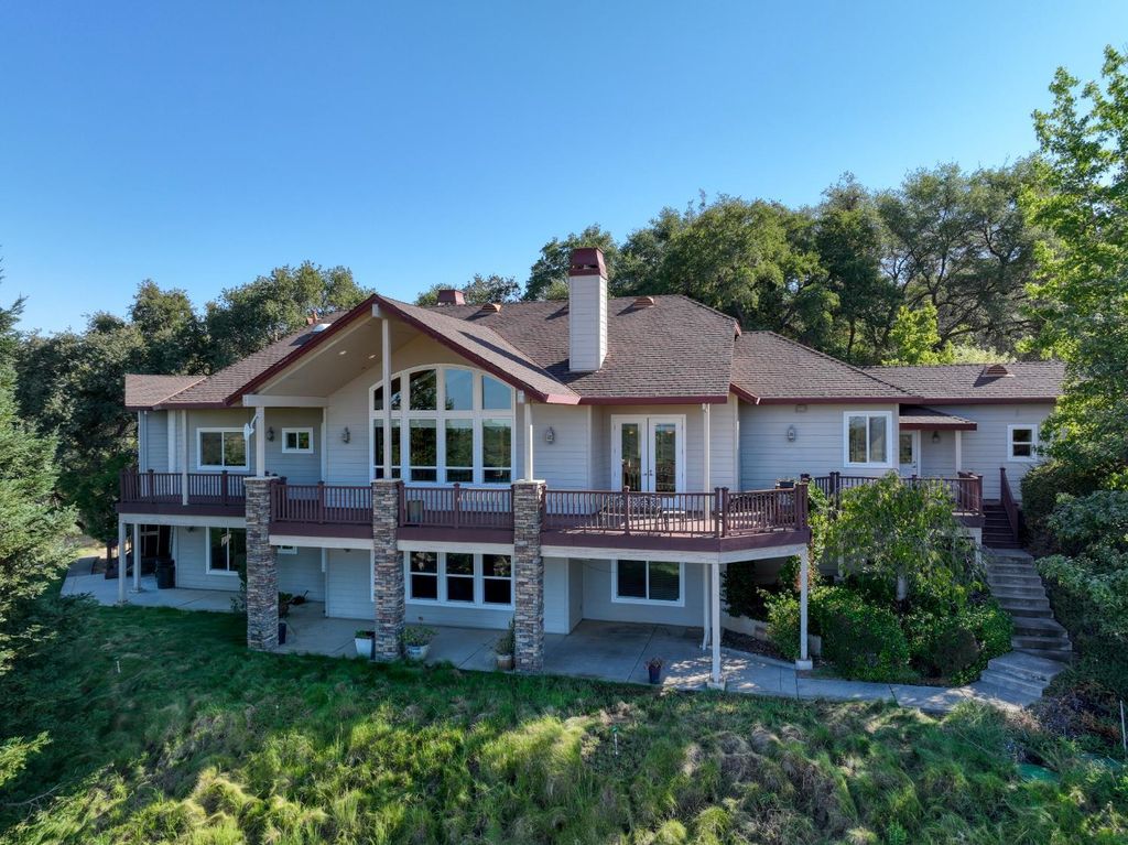 2233 Toscana Place, Auburn, CA 95603