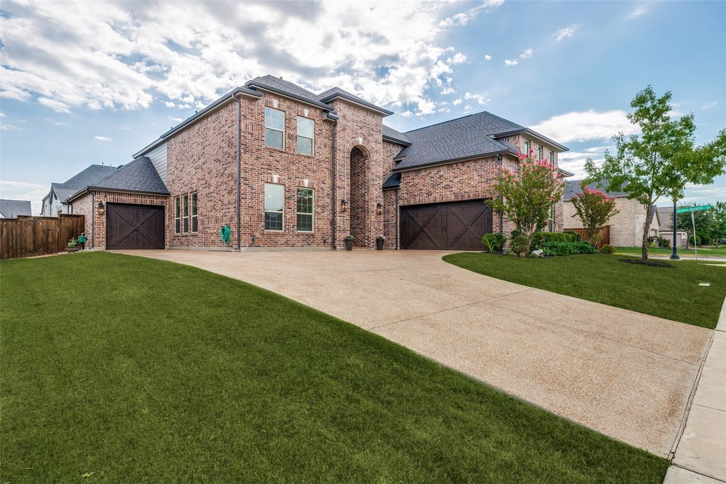 Image 1 of property listing at 16418 Moss Haven Lane, Frisco, TX 75033