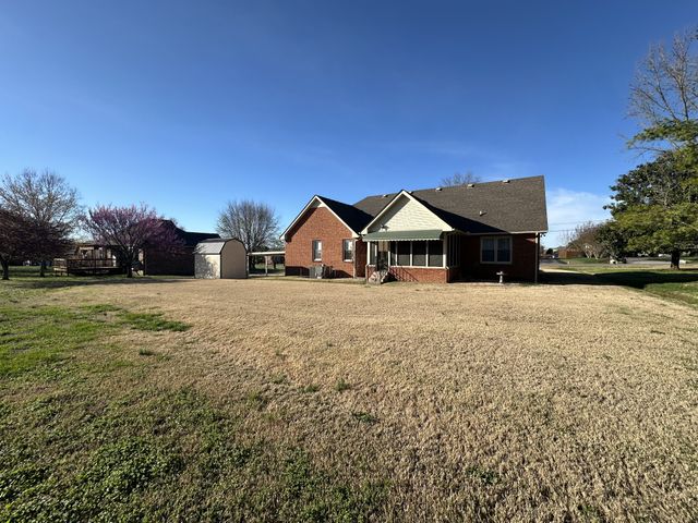 1712 Orchard Dr, Lebanon, TN 37087