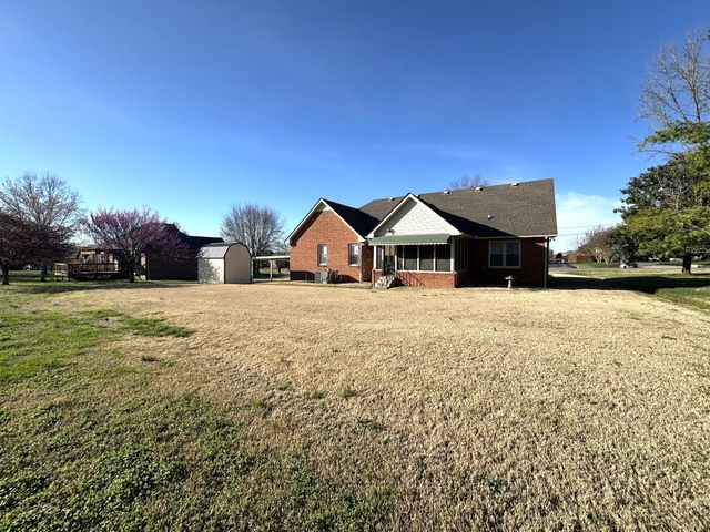 1712 Orchard Dr, Lebanon, TN 37087