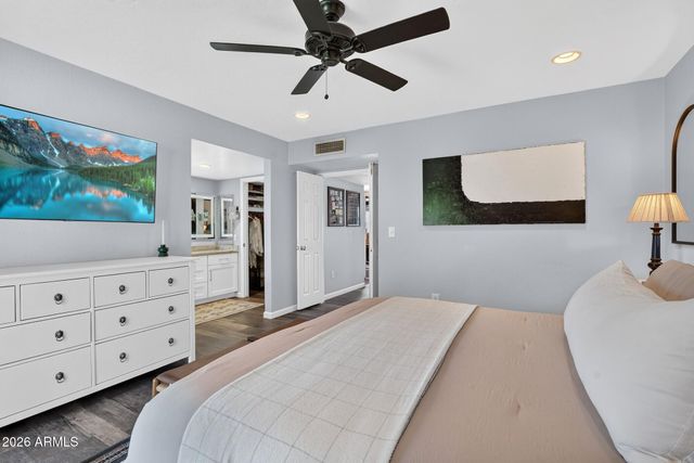 15 E ANGELA Drive, Phoenix, AZ 85022