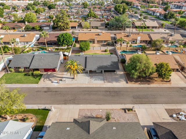 15 E ANGELA Drive, Phoenix, AZ 85022