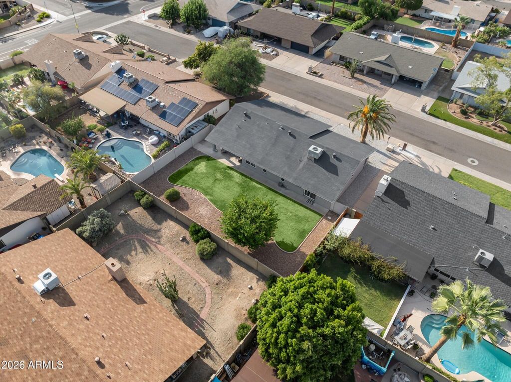 15 E ANGELA Drive, Phoenix, AZ 85022 — photo 4