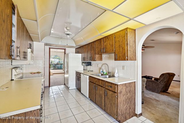 2051 Laredo Avenue, Spring Hill, FL 34608