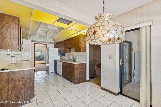 2051 Laredo Avenue, Spring Hill, FL 34608