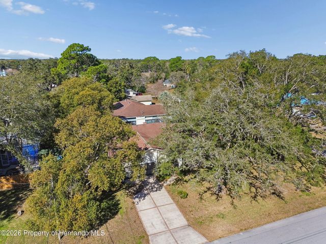 2051 Laredo Avenue, Spring Hill, FL 34608