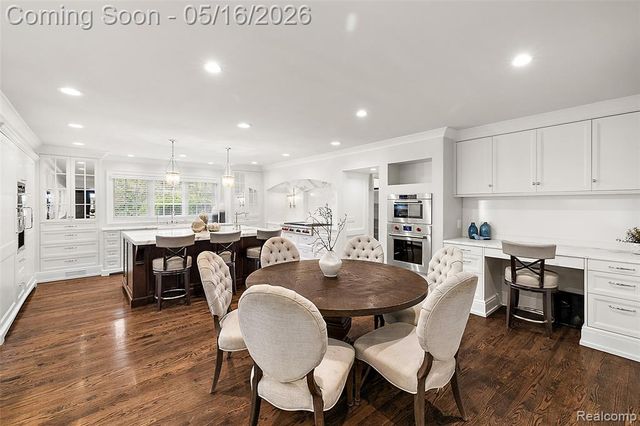 1269 Willow Lane, Birmingham, MI 48009