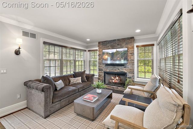 1269 Willow Lane, Birmingham, MI 48009